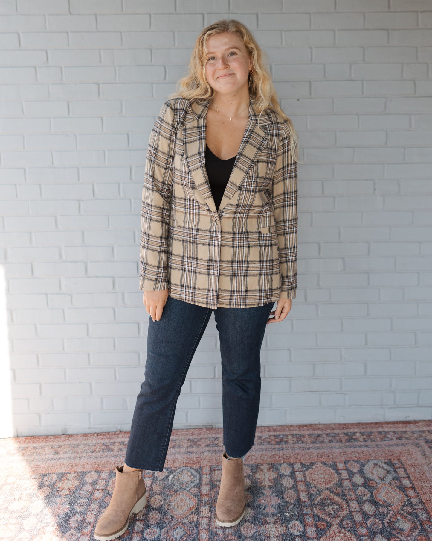 Load image into Gallery viewer, Plaid Me Up Blazer
