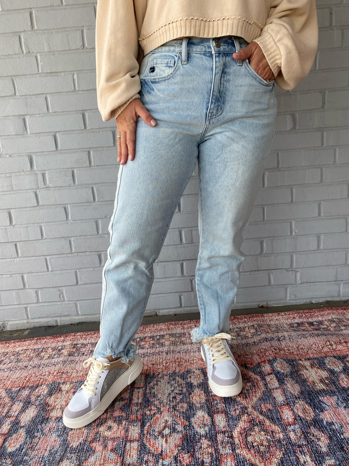 Cece High Rise Slim Straight