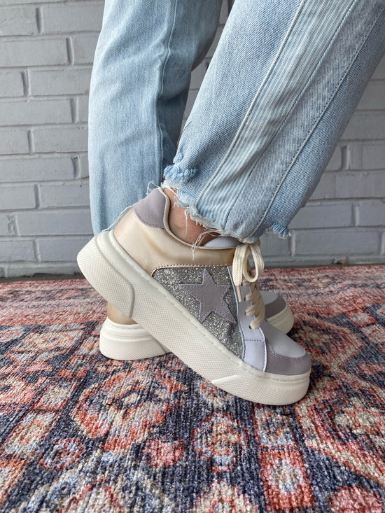 Cece High Rise Slim Straight
