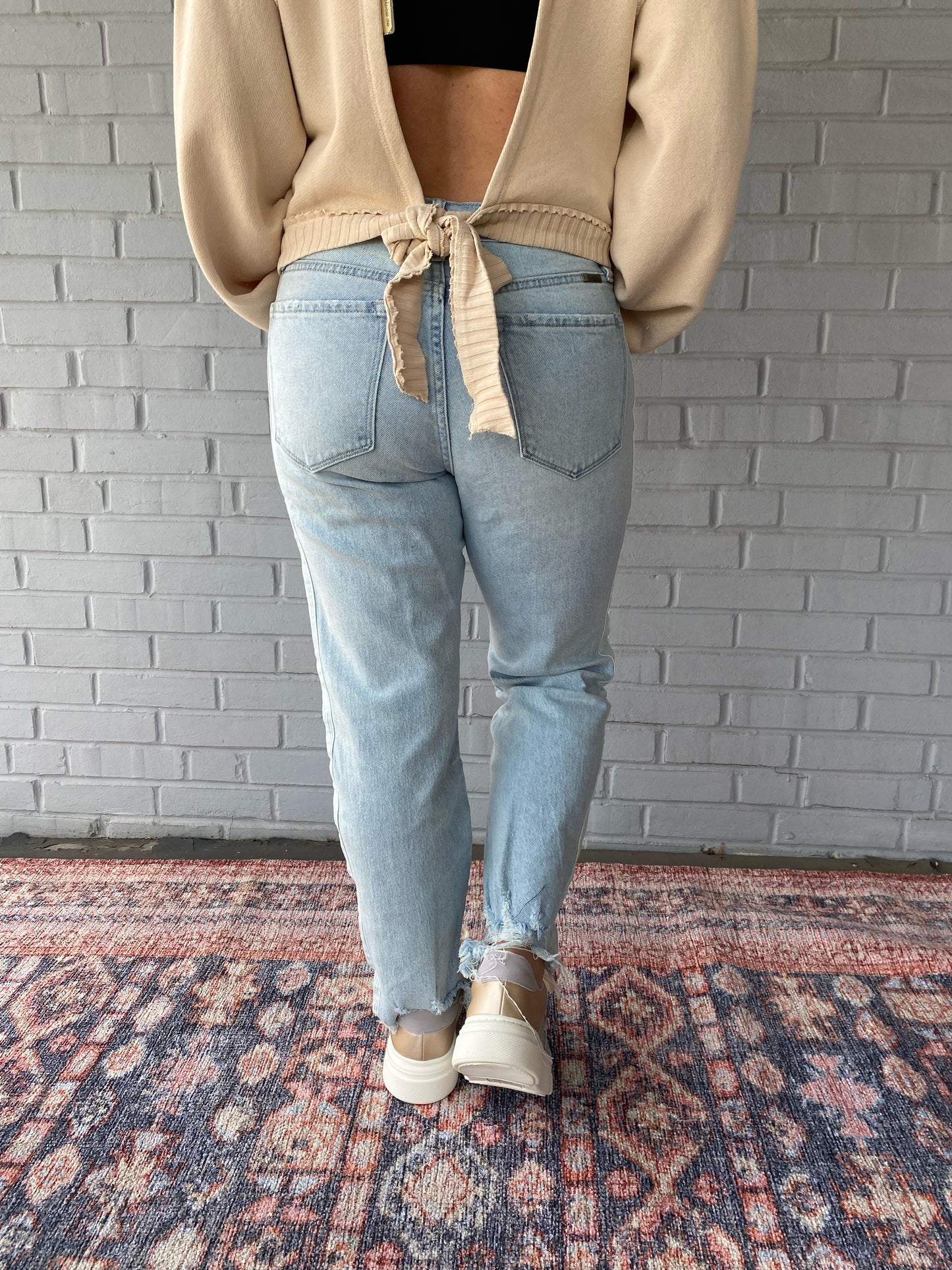 Cece High Rise Slim Straight