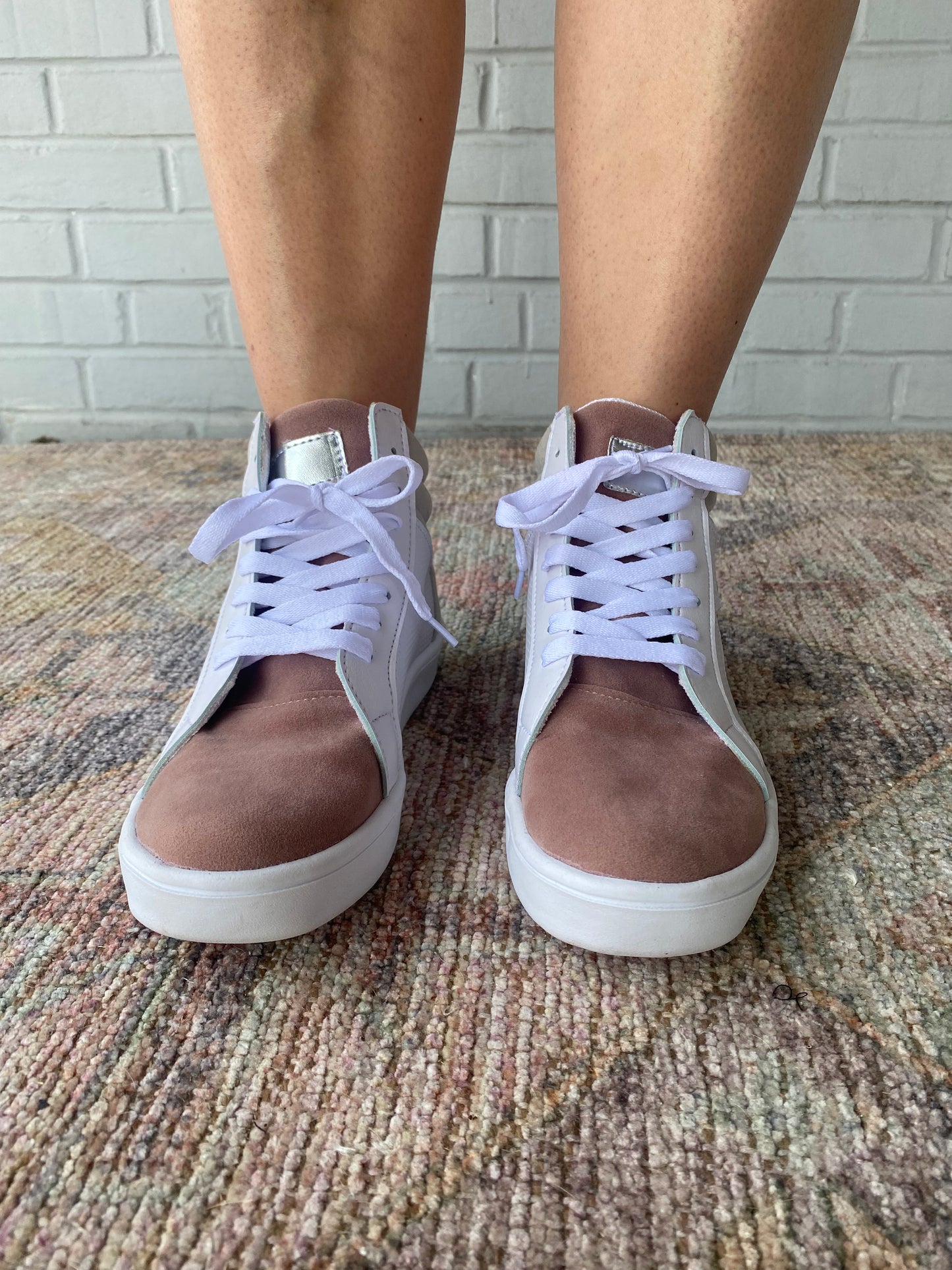 Load image into Gallery viewer, Piccolo Babes Hightop Sneakers
