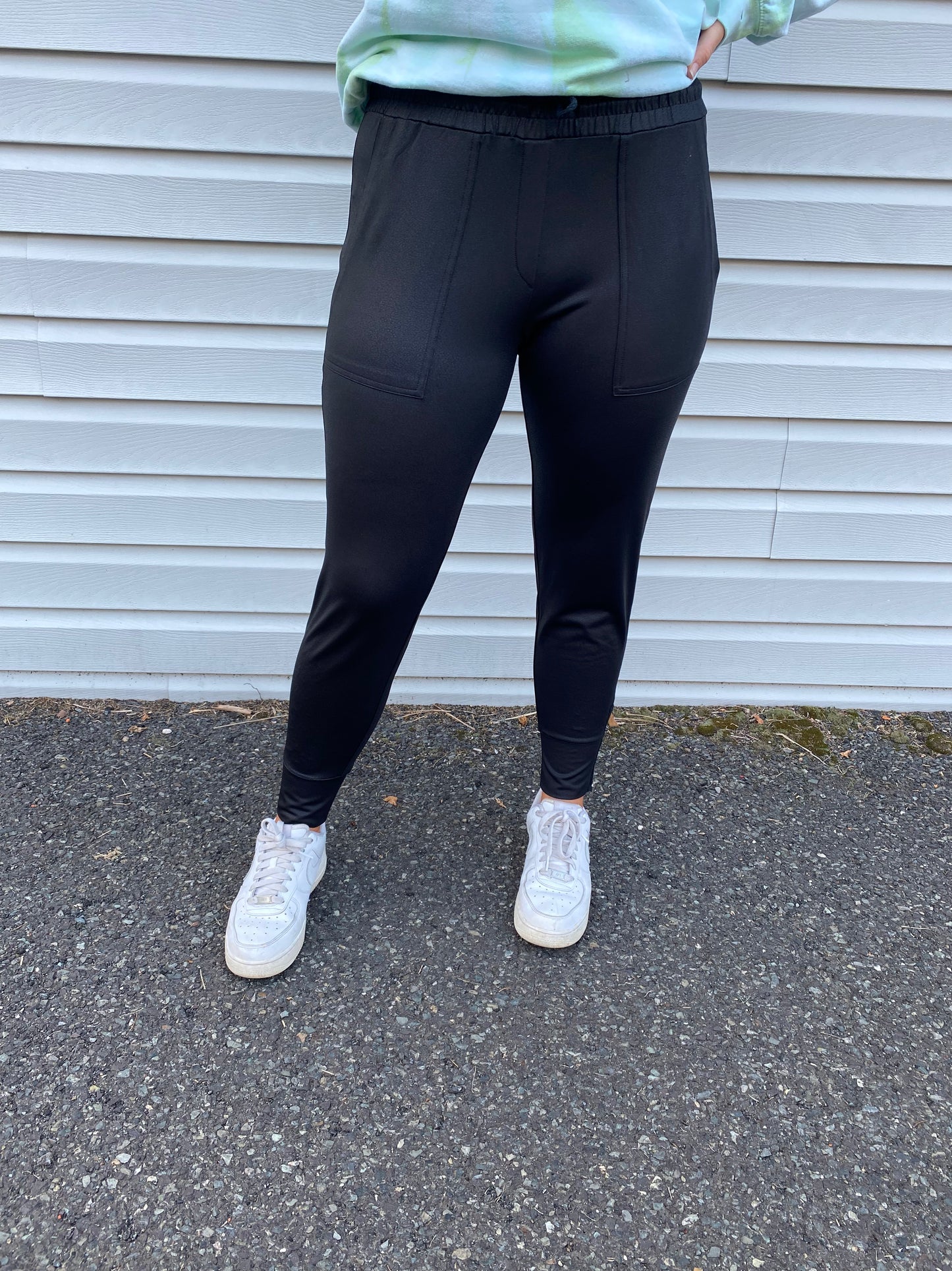 Phoebe Joggers