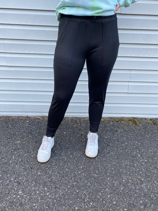 Phoebe Joggers