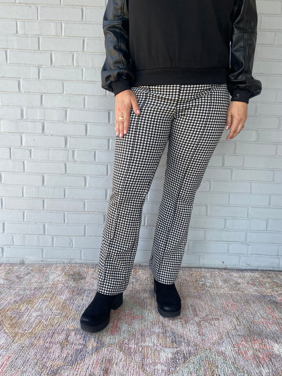 Check Mate Knit Pant in Black