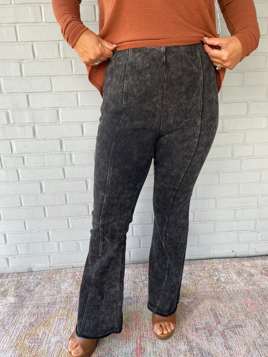 Flare and Free High Waist Pants in Black