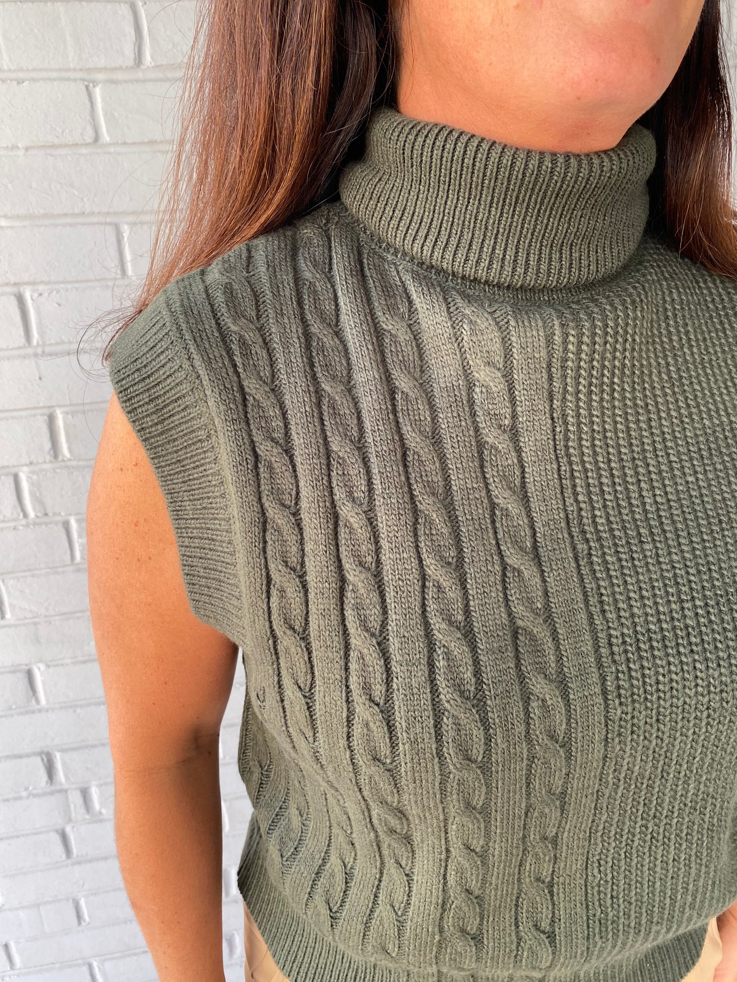 Evynn Turtle Neck Sweater Vest