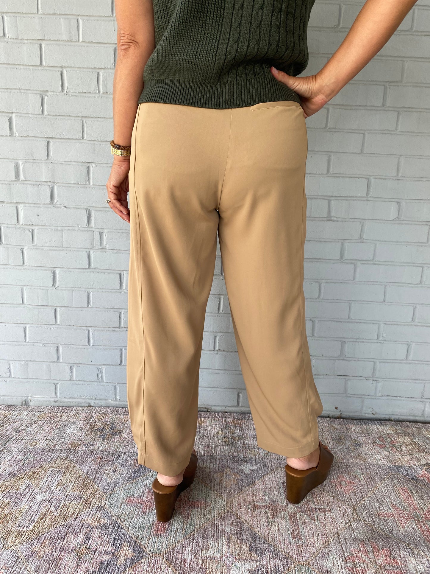 Andréa Cropped Trousers in Latte