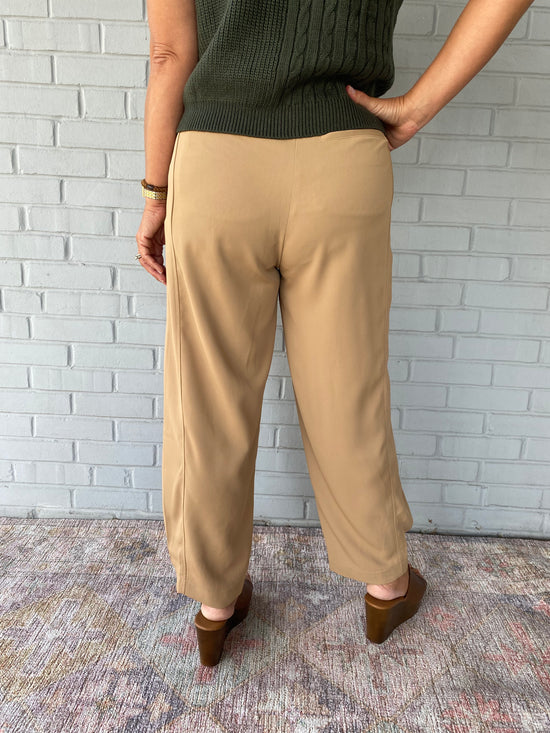 Andréa Cropped Trousers in Latte