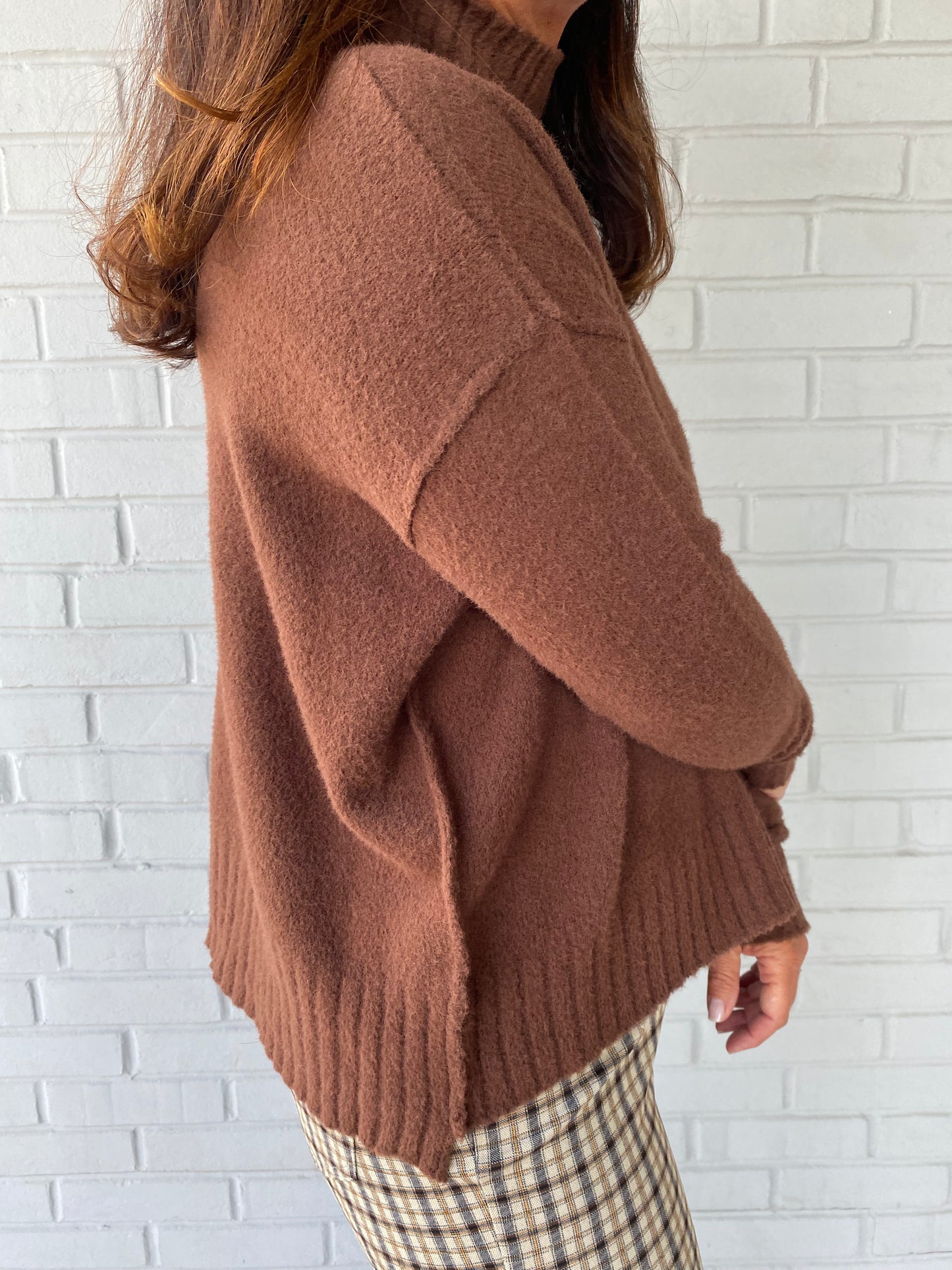 Jessie Turtleneck in Brown