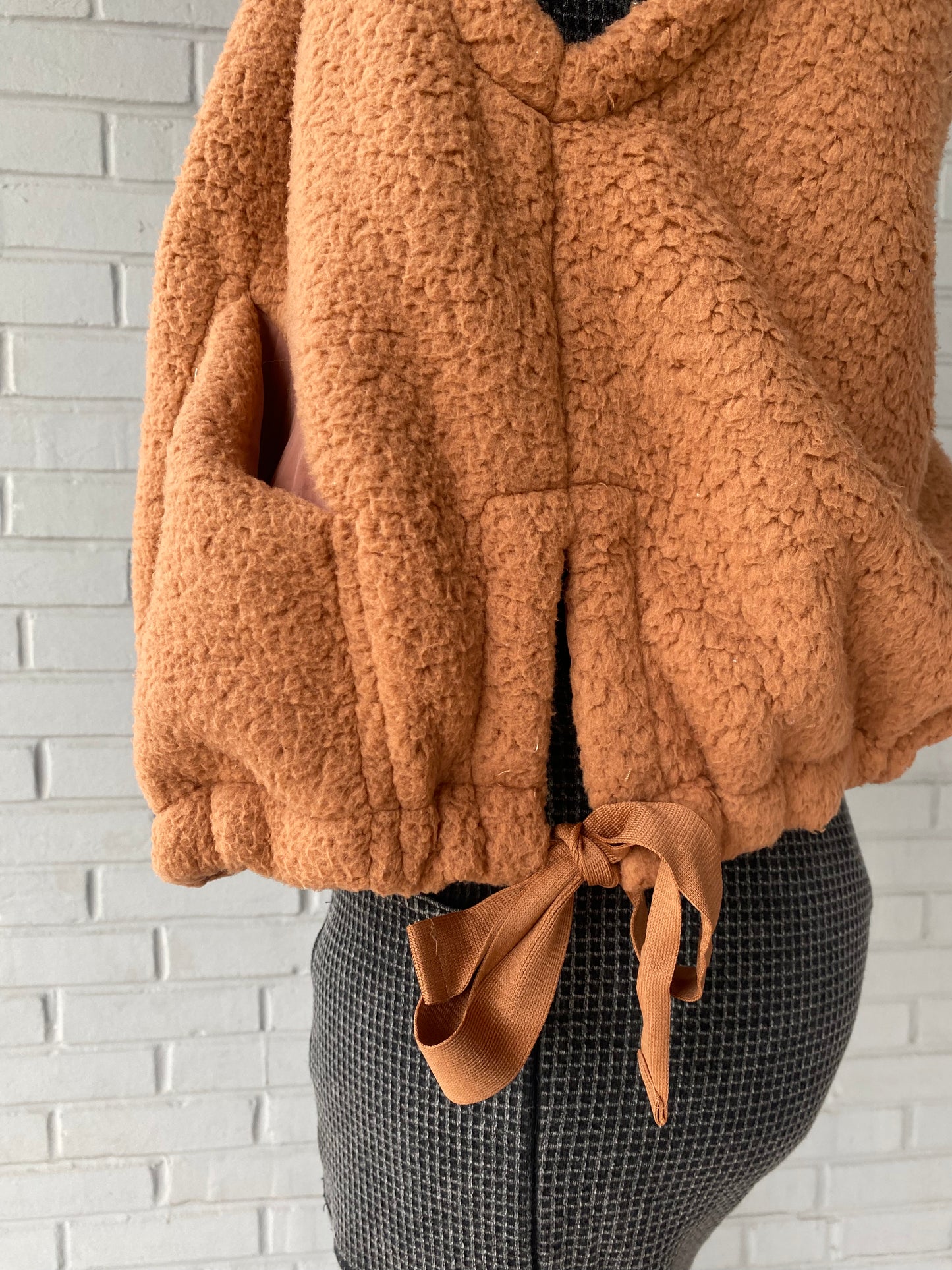 Sherpa Vest Piccolo Boutique LLC