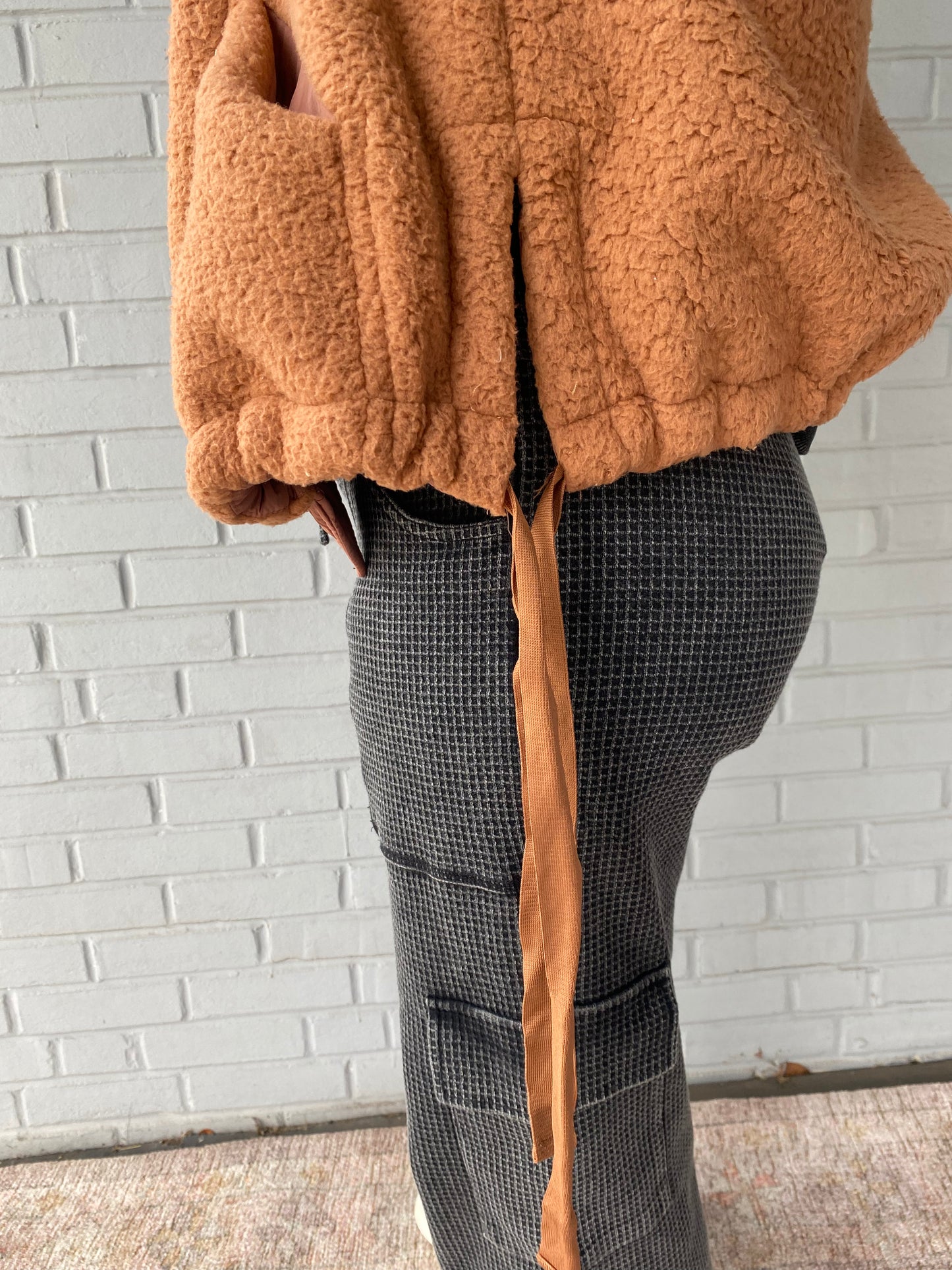 Sherpa Vest Piccolo Boutique LLC