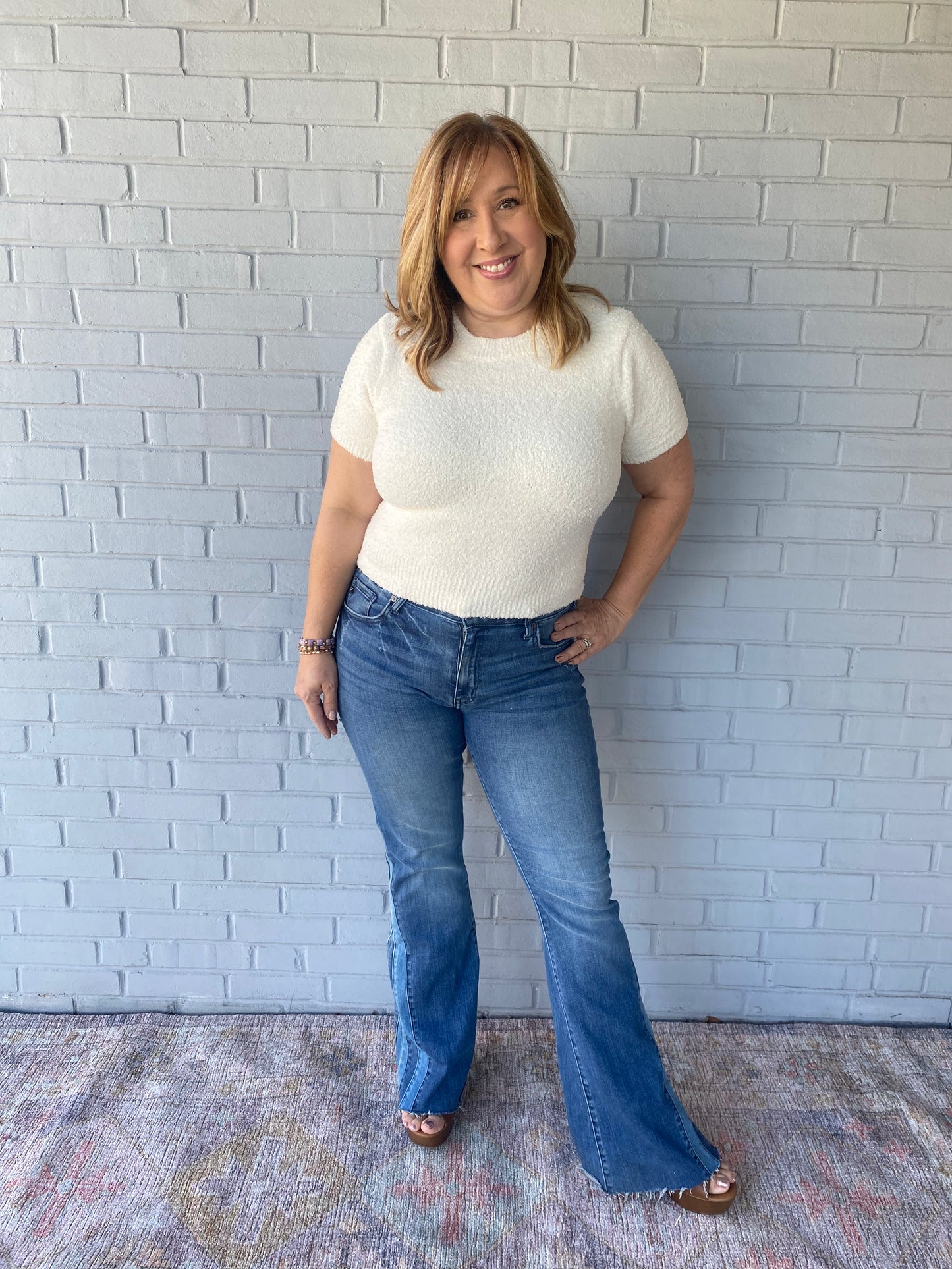 Sun Ray Piecing Detail Flare Jeans