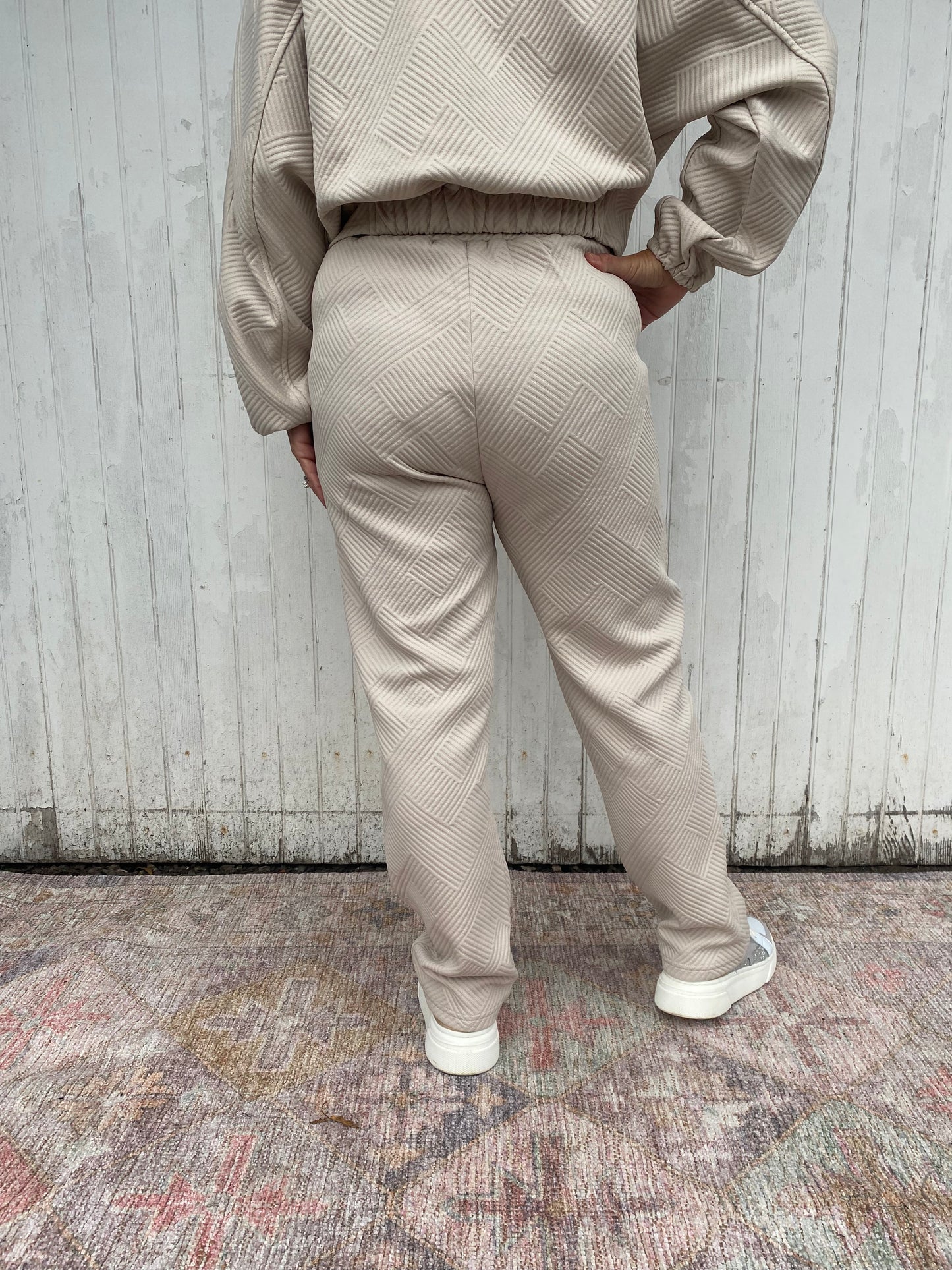 Jogging Around Town Bottom Sand