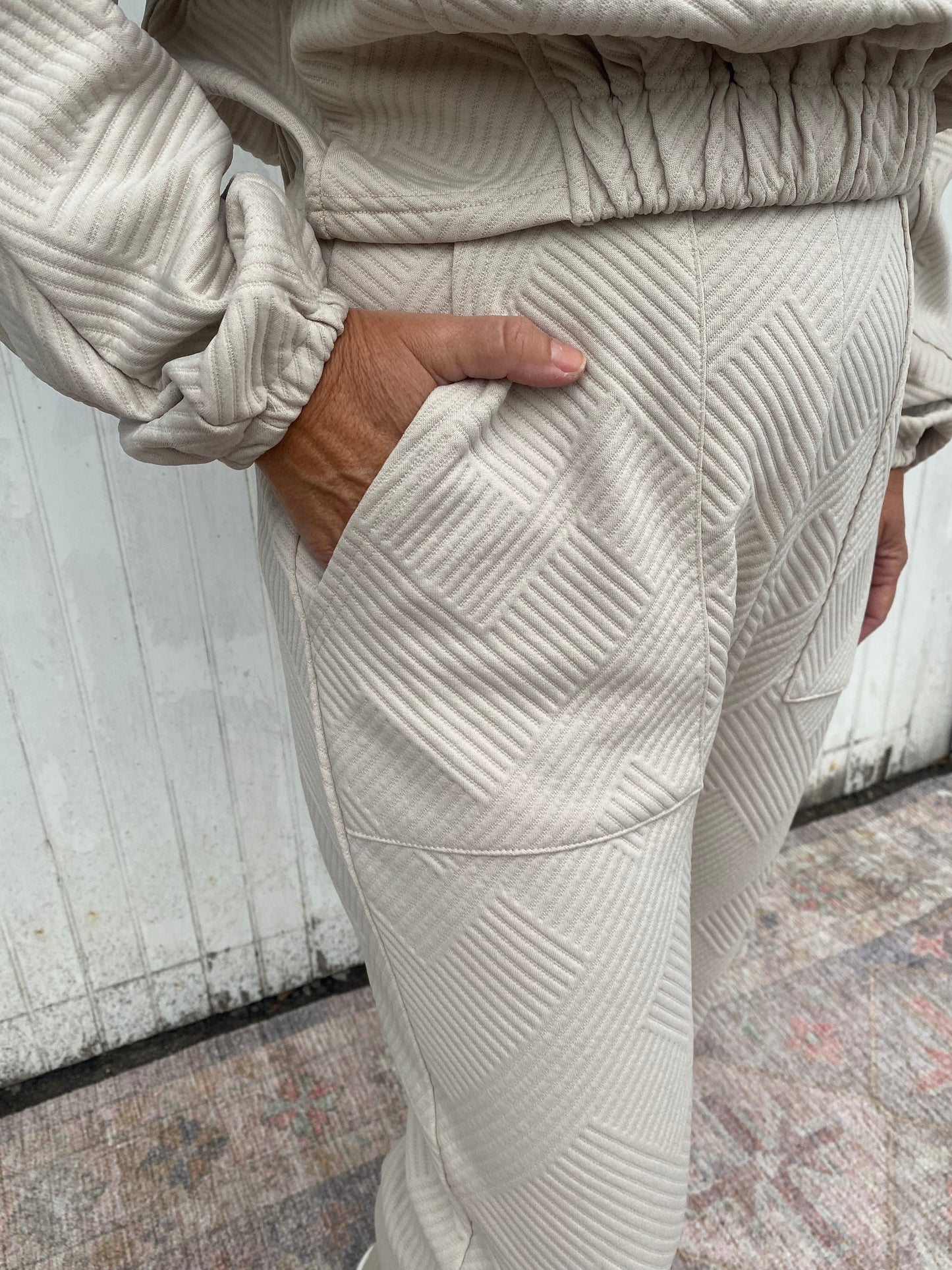 Jogging Around Town Bottom Sand