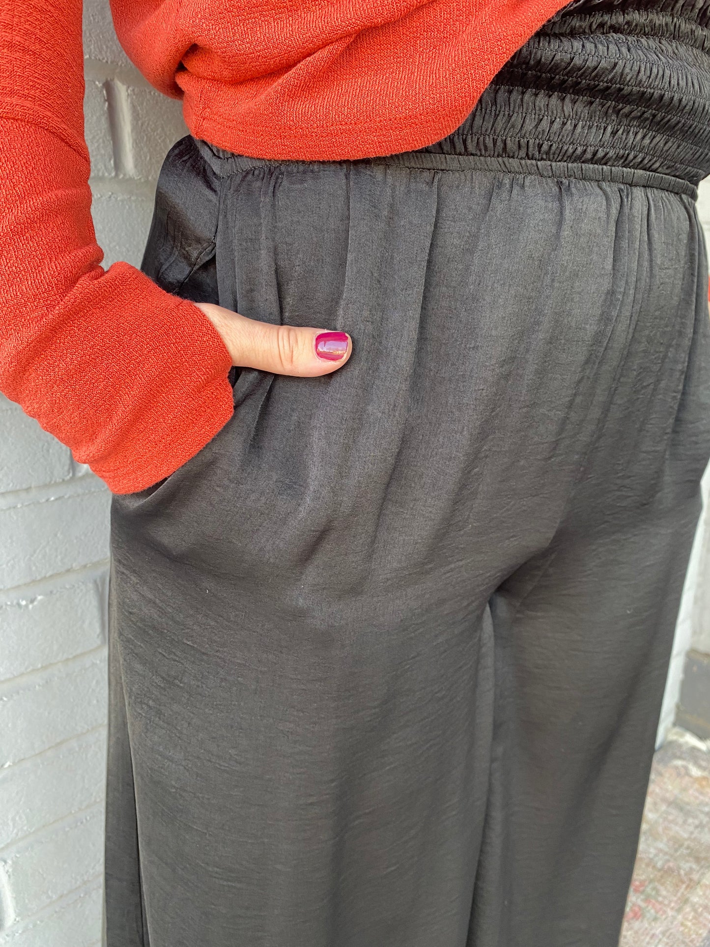 Sasha in Satin Wide Pants Black