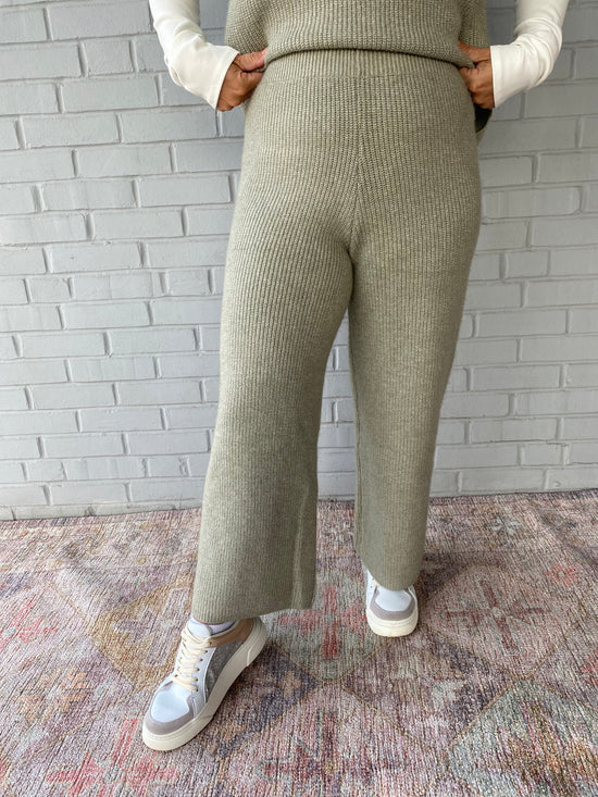 Load image into Gallery viewer, Olive You to Pieces Sweater Pants
