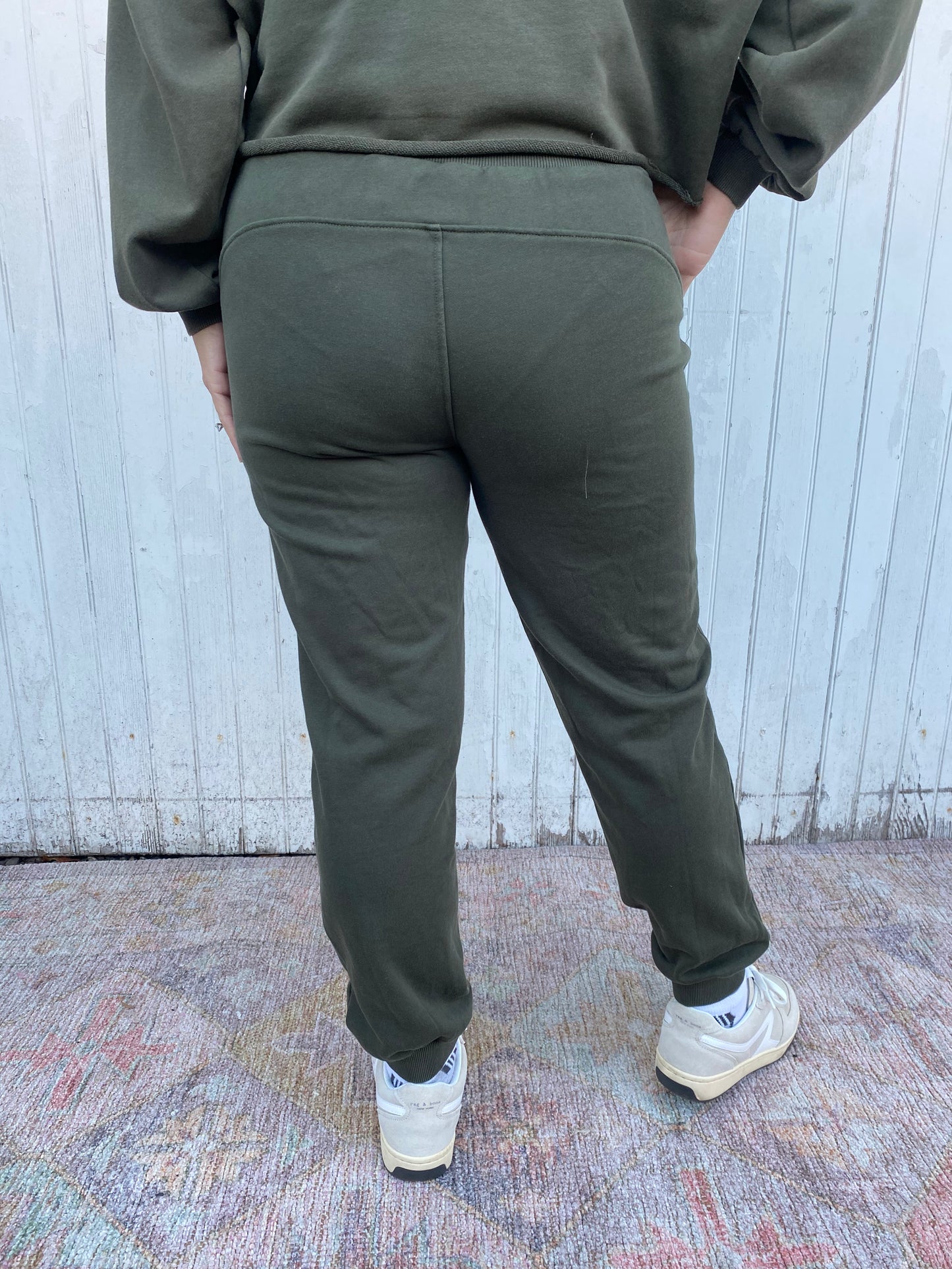 The Olea Sweatpants
