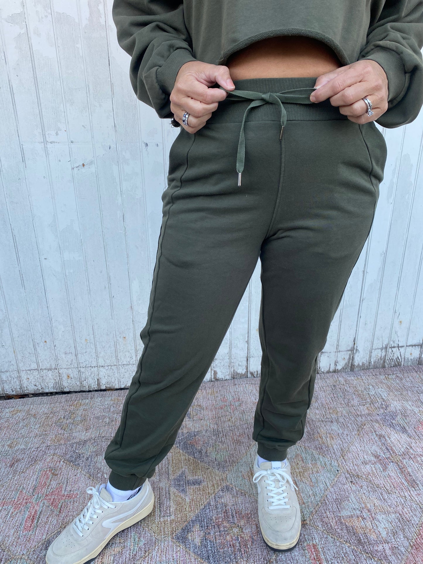 The Olea Sweatpants
