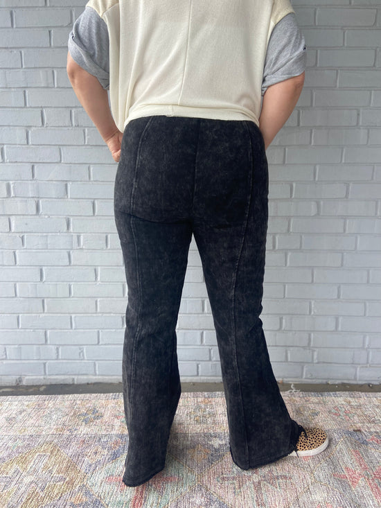Flare and Free High Waist Pants in Black