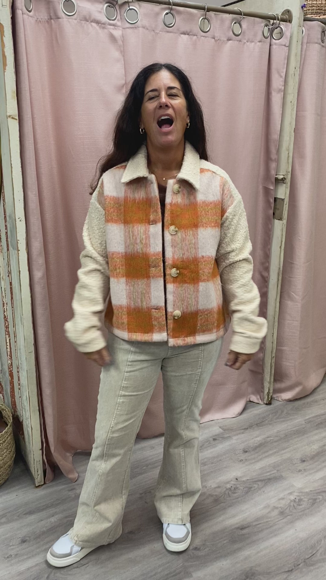 Load and play video in Gallery viewer, Cheyenne Mixed Media Jacket
