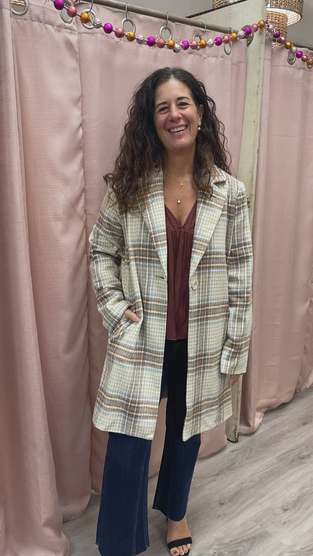 Load and play video in Gallery viewer, Angelina Plaid Coat
