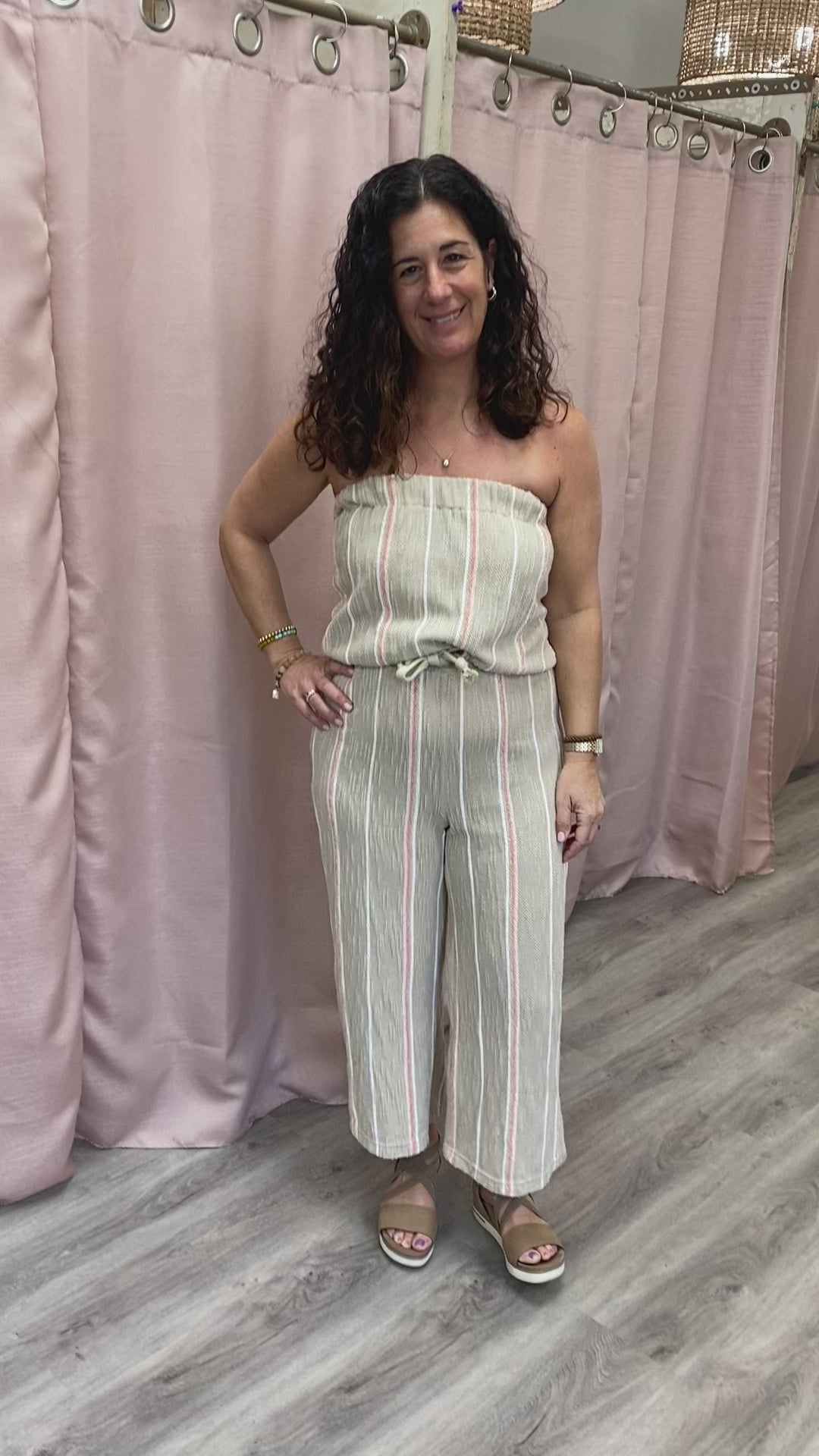 Load and play video in Gallery viewer, Sweet as a Peach Jumpsuit
