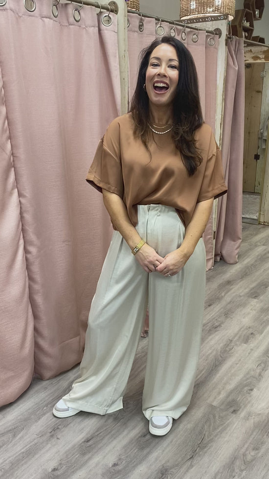 Load and play video in Gallery viewer, Mabel Wide Leg Dress Pants in Pearl
