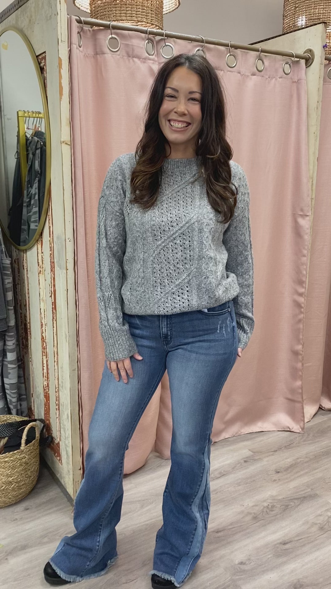 Load and play video in Gallery viewer, Leah Sweater
