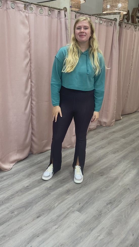Load and play video in Gallery viewer, Hot Coco Kisses Foiled Legging
